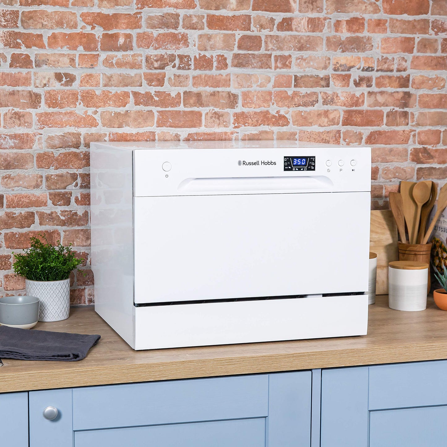 Russell Hobbs RHTTDW6W Freestanding Compact Dishwasher, Eco mode, 6 place_settings, White, Noise level : decibels 52